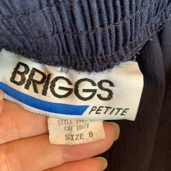 Vtg Briggs Petite navy blue full skirt with belt - Picture 7 of 9